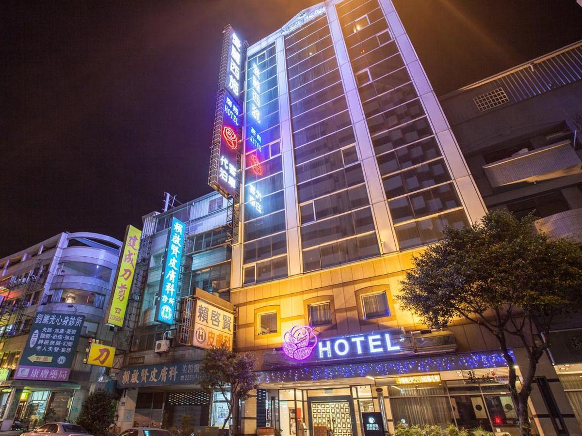 Mila Hotel Taichung Extérieur photo