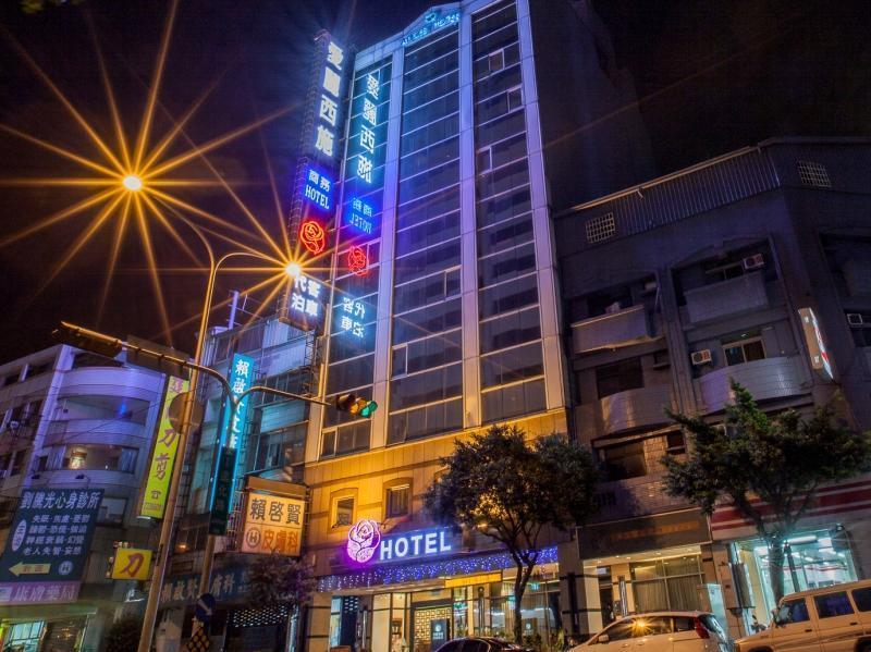 Mila Hotel Taichung Extérieur photo